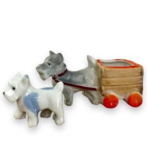 Vintage Toothpick Holder Ceramic Scottish Terrier & Dog Pulling Cart Wagon 3.5"